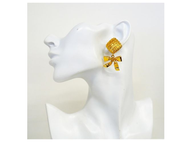 Orecchini a clip Chanel placcati oro D'oro - vista 5