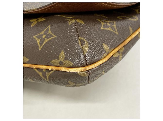 Borsa a tracolla Louis Vuitton Monogram Musette Tango Marrone - vista 6