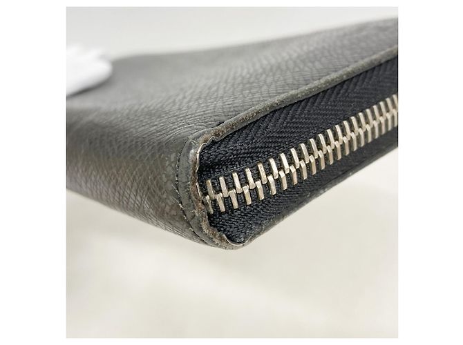 Portafoglio Zippy Louis Vuitton Taiga Grigio - vista 5
