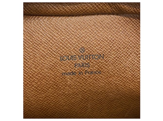 Bolso de hombro Louis Vuitton Monogram Danube Castaño - vista 5