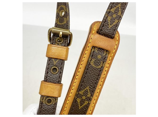 Bolso de hombro Louis Vuitton Monogram Danube Castaño - vista 9