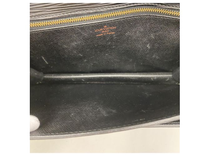 Borsa a pochette Louis Vuitton in pelle Epi Nero - vista 4