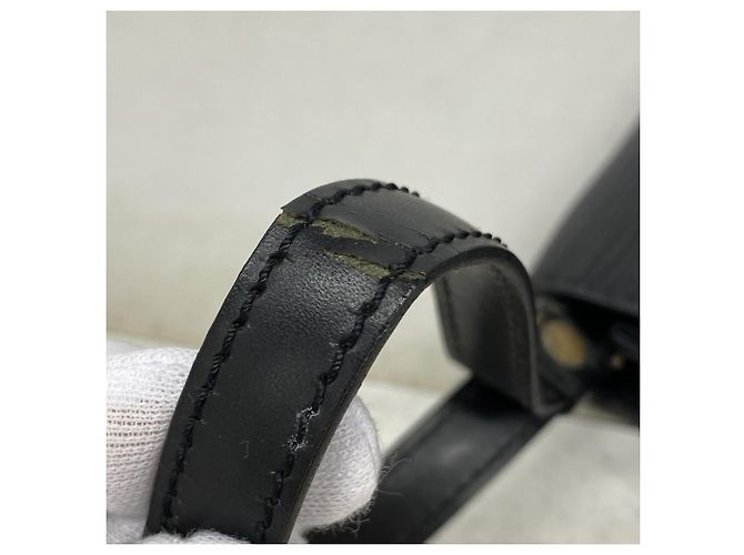 Borsa a pochette Louis Vuitton in pelle Epi Nero - vista 6