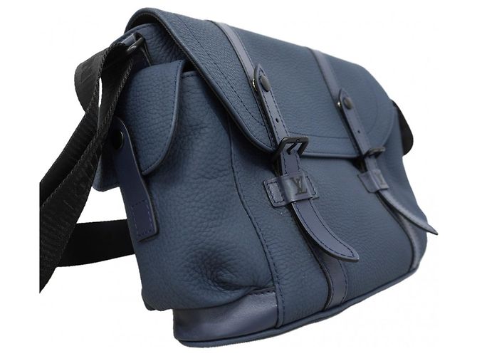 Borsa a tracolla Louis Vuitton Christopher Blu navy - vista 2