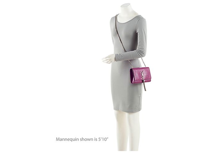 Borsa a spalla Small Kate Tassel in pelle effetto coccodrillo con monogramma Saint Laurent Porpora - vista 5