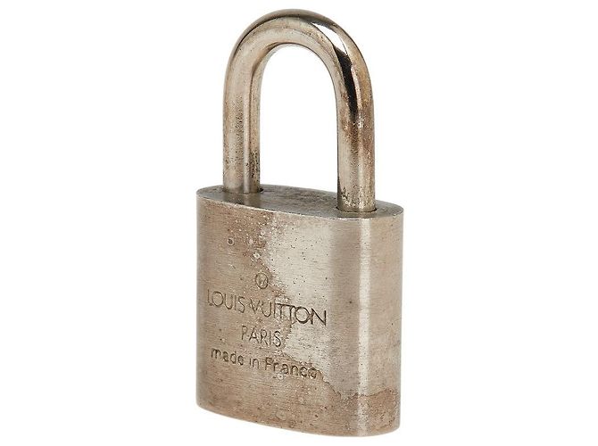 Louis Vuitton Vorhängeschloss aus Metall Silber Metallisch - Ansicht 3
