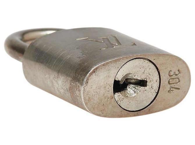 Louis Vuitton Vorhängeschloss aus Metall Silber Metallisch - Ansicht 4