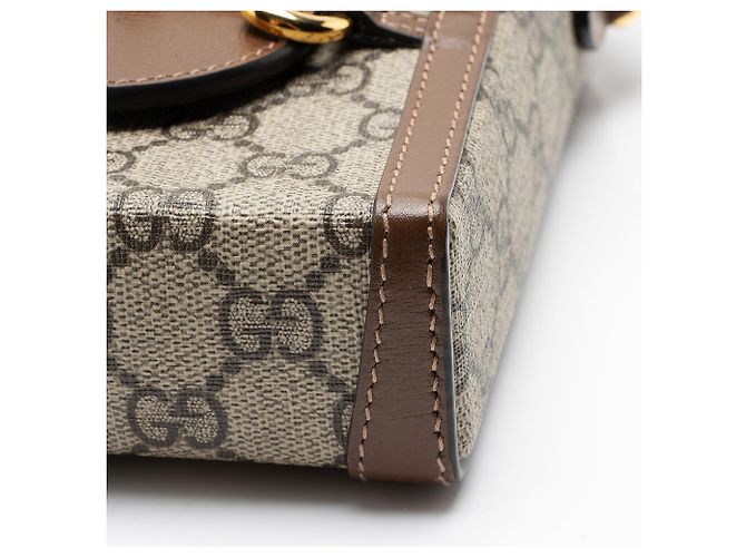 Borsa a tracolla mini verticale Gucci GG Supreme Horsebit 1955 Marrone Beige - vista 10