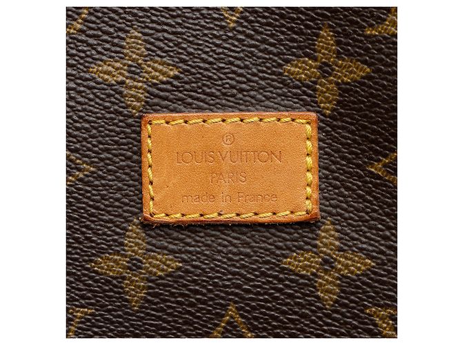 Louis Vuitton Vintage Monogram Canvas Saumur 30 Messenger Marrone - vista 9