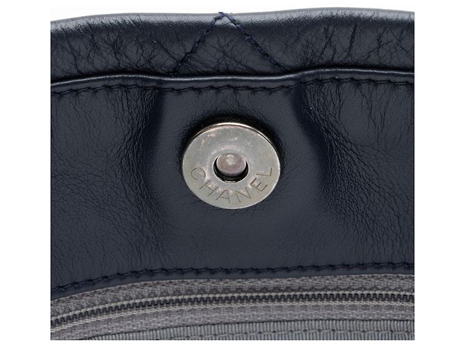 Gabrielle Chanel Coco Pleats Tote aus Kalbsleder Blau - Ansicht 9