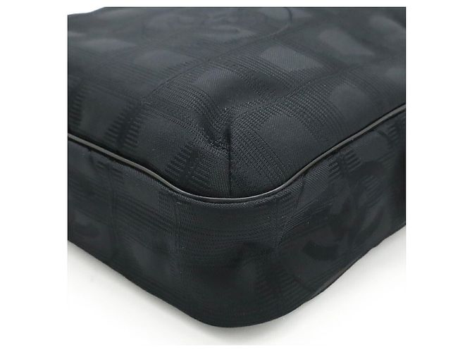 Chanel Pochette New Travel Line Nero - vista 3