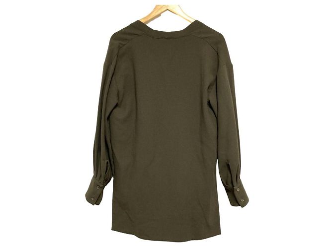 Autre Marque STUDIO NICHOLSON Wollbluse mit V-Ausschnitt Grün Khaki - Ansicht 2