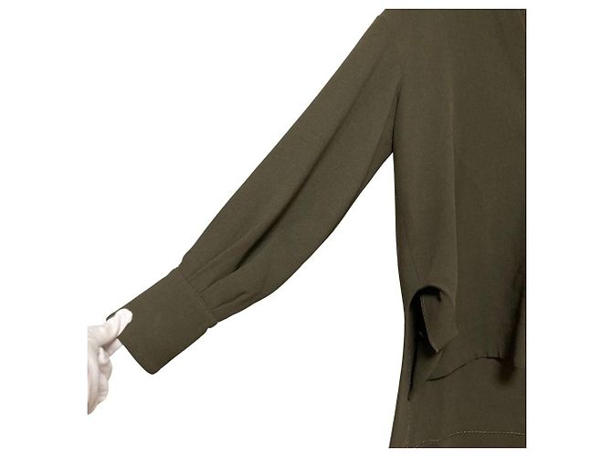 Autre Marque STUDIO NICHOLSON Wollbluse mit V-Ausschnitt Grün Khaki - Ansicht 4