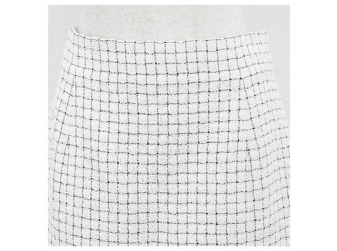 Falda Chanel Tweed P53792 en mezcla de seda Negro Blanco - vista 3