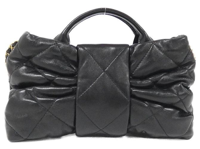 Borsa a tracolla Chanel in pelle d'agnello Nero - vista 2