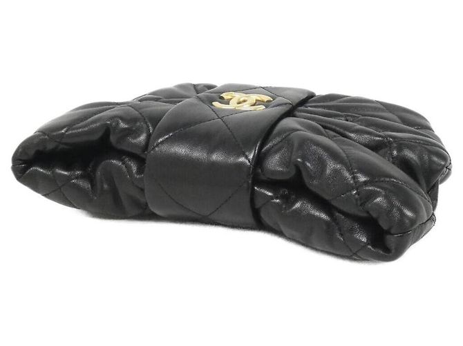 Borsa a tracolla Chanel in pelle d'agnello Nero - vista 3