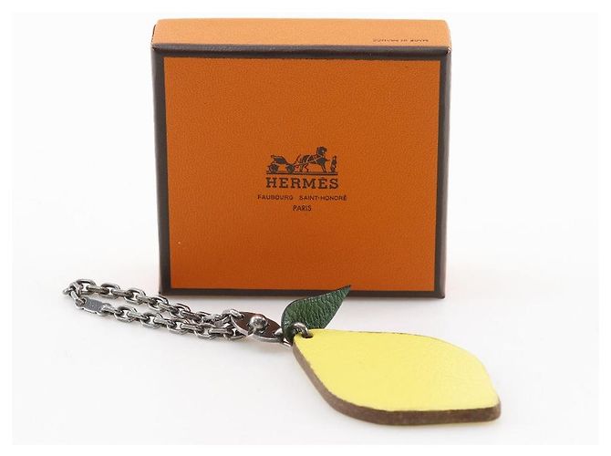 Charm per borsa Hermès in pelle Lemon Giallo - vista 10