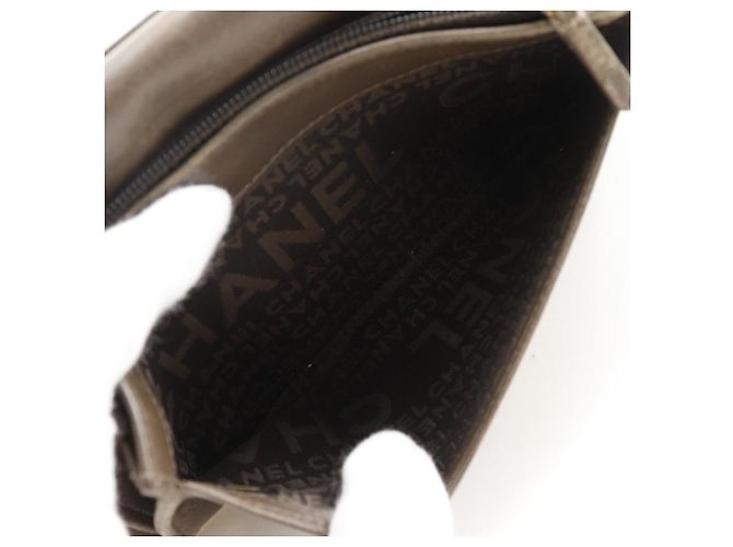 Cartera larga de piel charol Chanel Coco Mark Dorado Bronce - vista 9