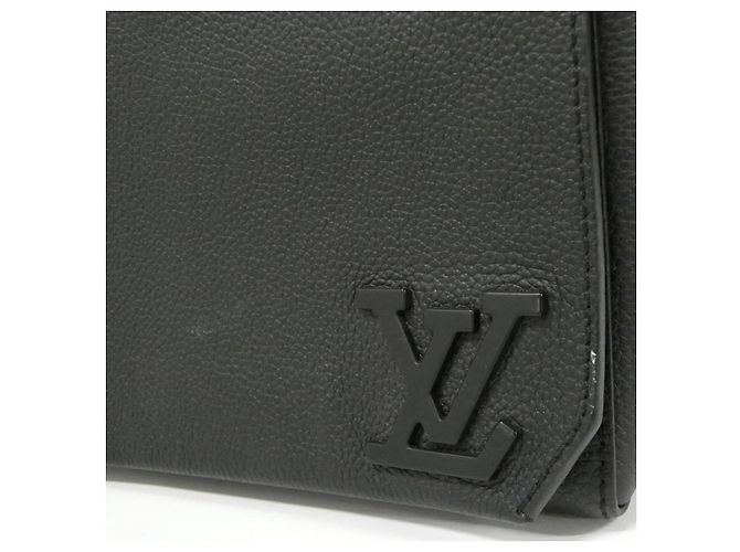 Borsa a tracolla Louis Vuitton LV Aerogram Takeoff Sling in pelle di vitello Nero - vista 4