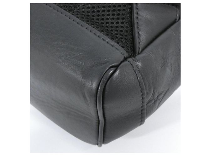 Borsa a tracolla Louis Vuitton Monogram Shadow in pelle di vitello Nero - vista 3