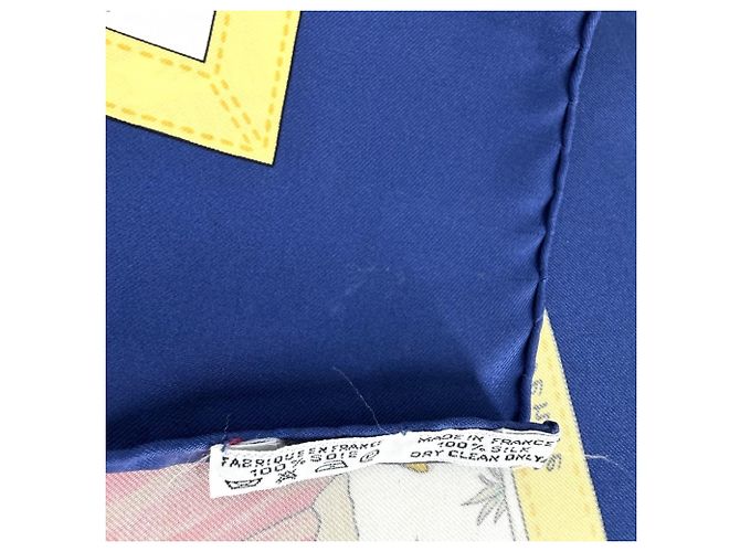 Hermès Foulard Hermes Carre 90 Costumes for Modern Citizens Bianco Blu Giallo - vista 5
