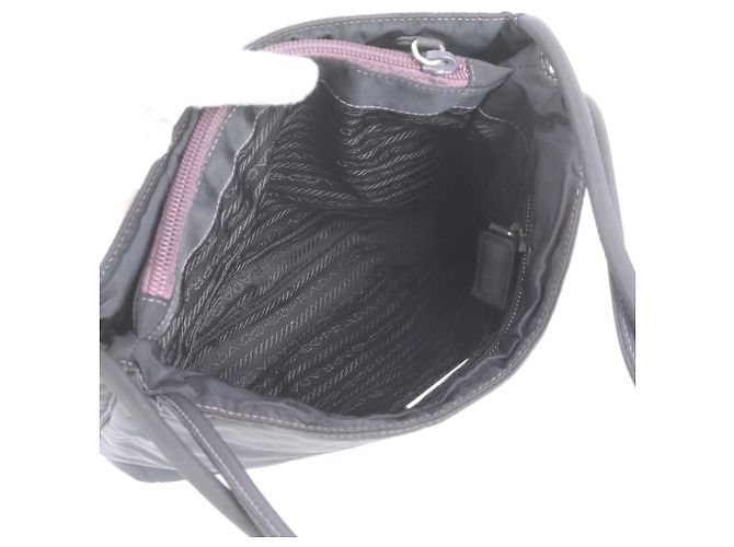 Tote Prada Tessuto Nylon Tragetasche mit Dreiecks-Logo Schwarz Lila - Ansicht 7