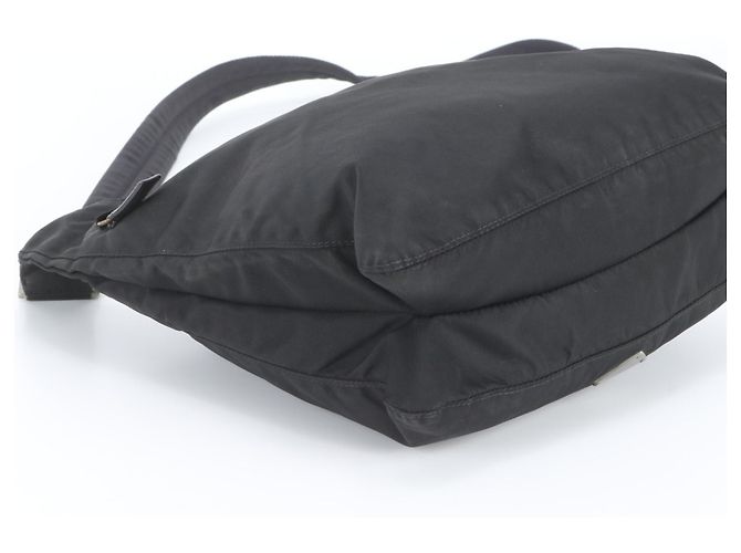 Borsa a tracolla Prada in nylon Tessuto Nero - vista 5