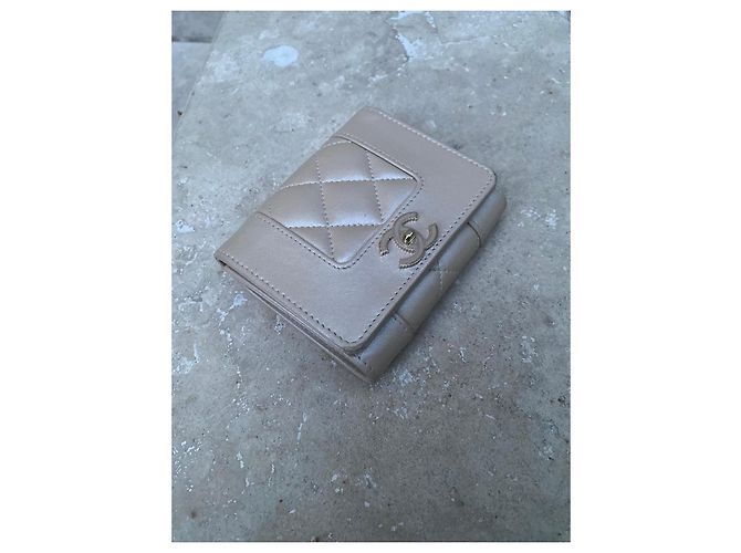 Cartera trifold Chanel Mademoiselle Beige - vista 9