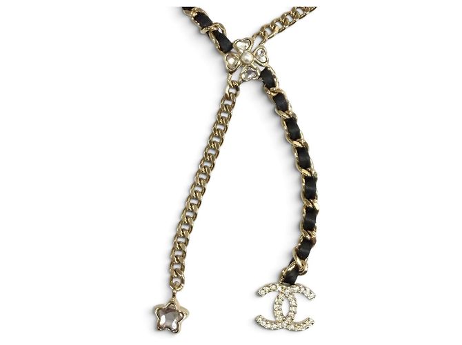 Collana a catena Chanel Coco Mark in pelle con stella e quadrifoglio Nero D'oro - vista 3