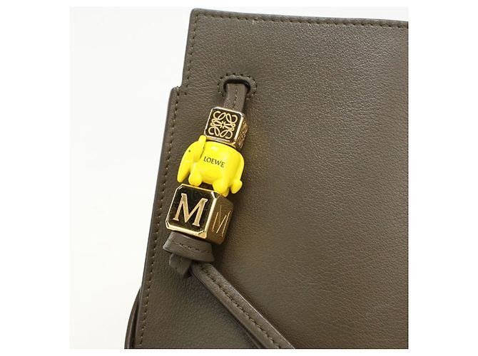 Borsa a tracolla Loewe in vitello kaki Cachi - vista 6