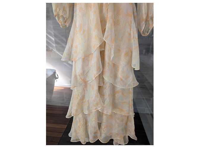 Maje Rufflino Maxikleid mit Rüschen und Blumenprint Weiß Beige Gelb Metallisch - Ansicht 4