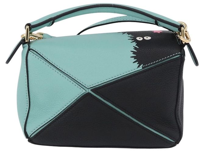 LOEWE Ghibli Spirited Away Soot Sprites Puzzle Bag Mini 2way Green Auth 167502SM Dorado Verde - vista 2