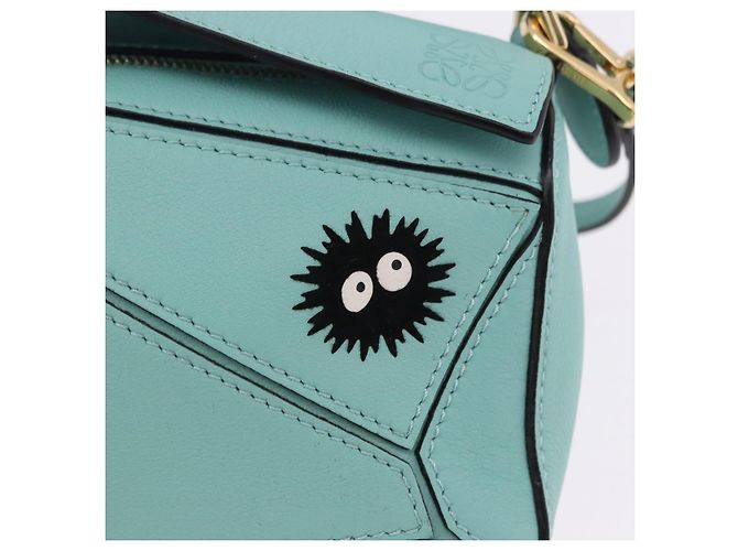 LOEWE Ghibli Spirited Away Soot Sprites Puzzle Bag Mini 2way Green Auth 167502SM Dorado Verde - vista 22