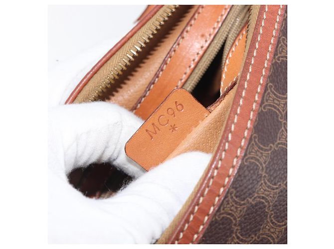 Céline Borsa a mano CELINE Macadam Canvas PVC Leather Brown Gold Auth 200255A Marrone D'oro - vista 12