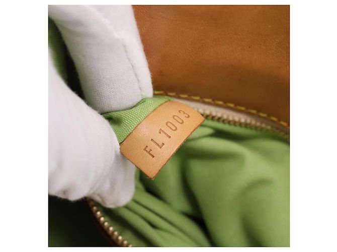 Borsa LOUIS VUITTON Monogram Mini Suck Catlin Almond Green M92931 LV Auth 198957A - vista 12