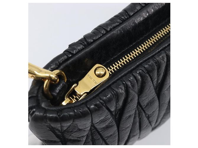 Borsa a tracolla Miu Miu Matelassé in pelle nera e oro Auth yk20786M Nero D'oro - vista 18