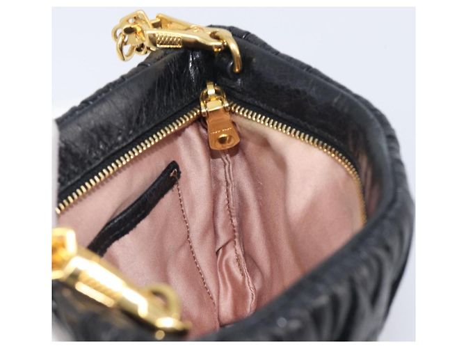 Borsa a tracolla Miu Miu Matelassé in pelle nera e oro Auth yk20786M Nero D'oro - vista 20