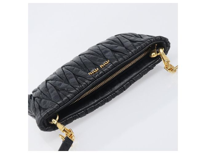 Borsa a tracolla Miu Miu Matelassé in pelle nera e oro Auth yk20786M Nero D'oro - vista 6