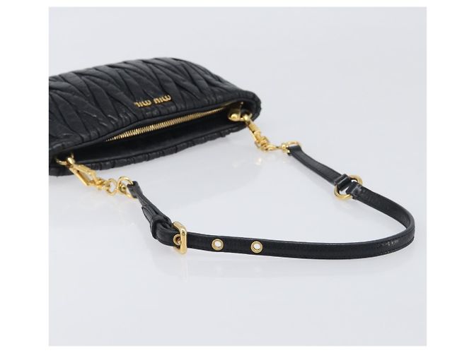 Borsa a tracolla Miu Miu Matelassé in pelle nera e oro Auth yk20786M Nero D'oro - vista 7