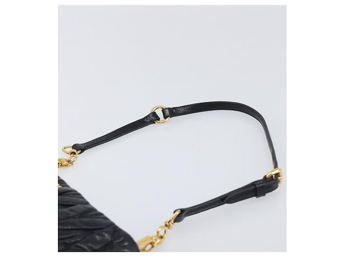 Borsa a tracolla Miu Miu Matelassé in pelle nera e oro Auth yk20786M Nero D'oro - vista 8