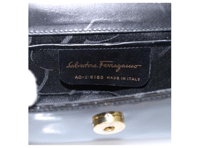 Borsa a tracolla Salvatore Ferragamo Vala Chain Patent Black Gold Tone Auth 199006 Nero - vista 12