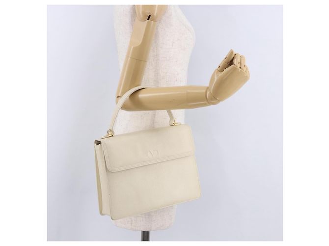 Borsa VALENTINO in pelle Avorio Oro Auth 197735 D'oro Crudo - vista 28