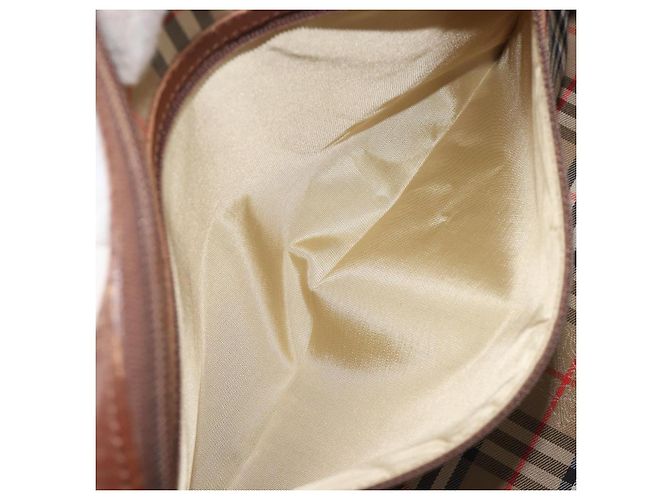 Borsa a mano Burberrys in pelle marrone tono oro Auth ep15667 - vista 22