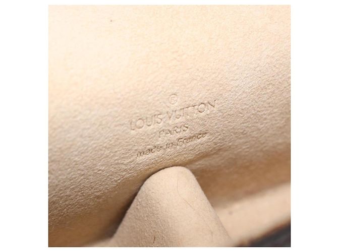 LOUIS VUITTON Monogram Pochette Lagoon Estuche para gafas M60008 LV Auth 200660A Monograma - vista 19