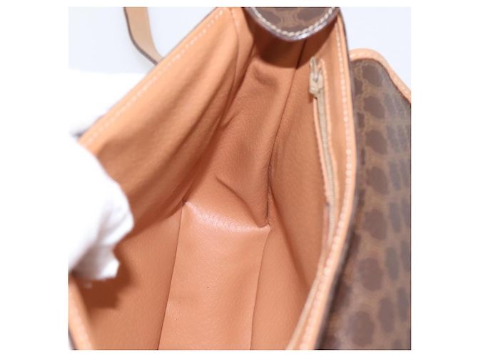 Céline Borsa a tracolla CELINE Macadam Canvas PVC Leather Brown Gold Auth ka5899 Marrone D'oro - vista 19