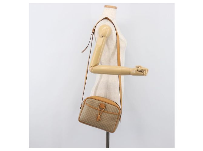 Céline Borsa a tracolla CELINE Macadam Canvas PVC Beige Gold Auth 196864 D'oro - vista 23