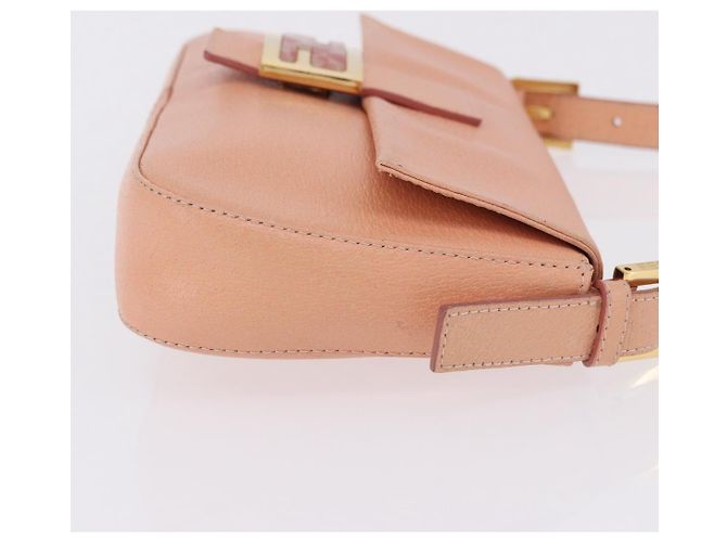 Borsa a tracolla FENDI Mamma Baguette in pelle rosa e oro Auth yk20830SAM - vista 3