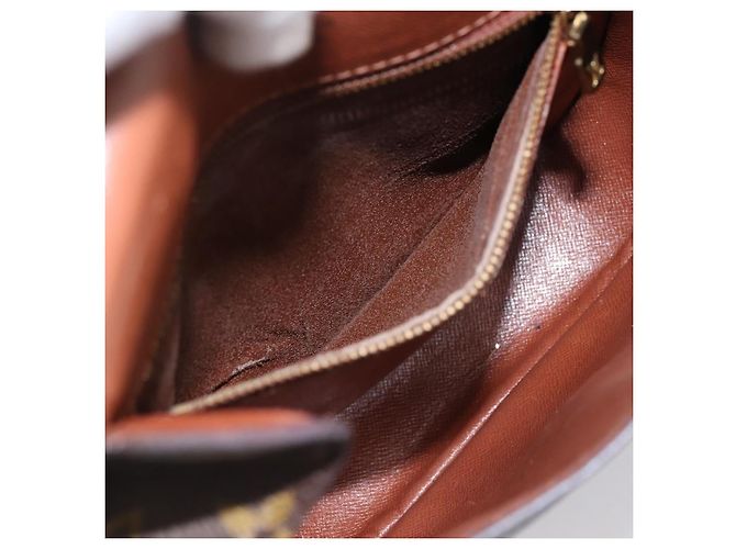 LOUIS VUITTON Monogram Saint Cloud MM Shoulder Bag M51243 LV Auth 198940 Monogramma - vista 11