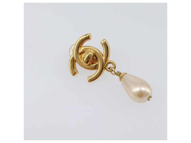 Orecchini CHANEL Turn Lock metallo Gold CC Auth 199733V D'oro - vista 14