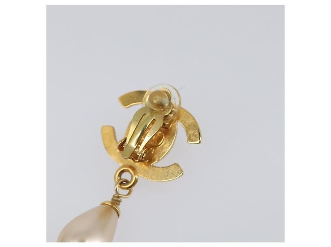 Orecchini CHANEL Turn Lock metallo Gold CC Auth 199733V D'oro - vista 19